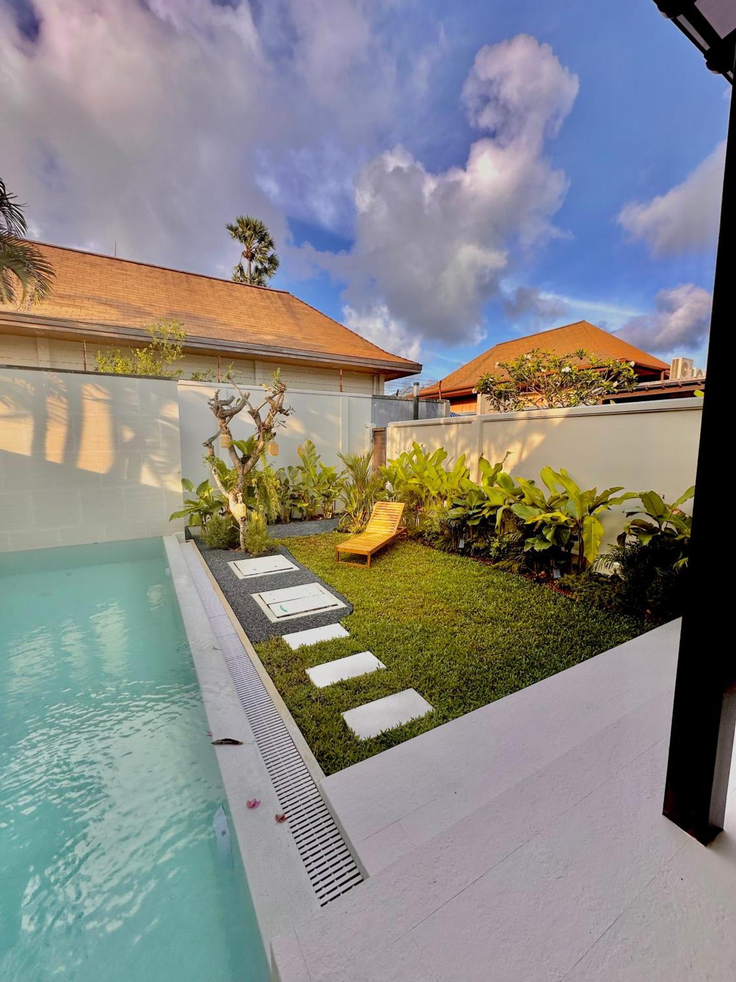 Onyx Villas By Tropiclook Nai Harn Exterior photo